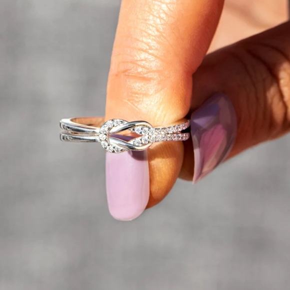 SQUARE KNOT RING - Picture 7 of 9